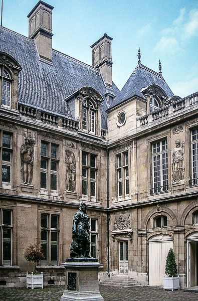 Musée Carnavalet CC BY-SA 3.0, commons.wikimedia