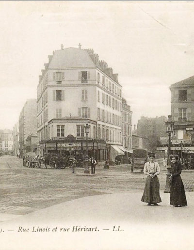 L'intersection entre la rue Linois et la rue Héricart, prise vers 1910 © Coll. SHA XV