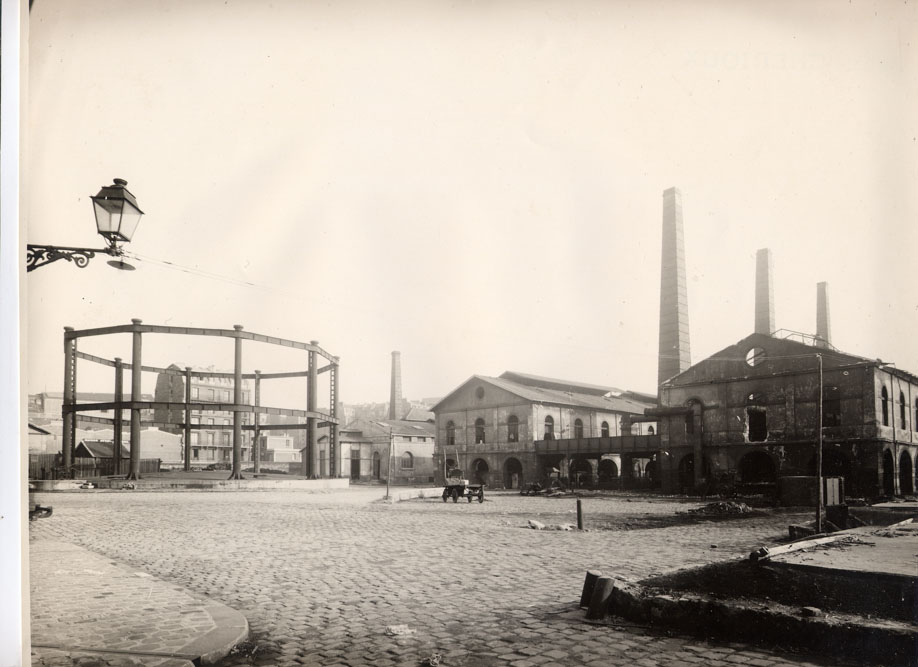 L'usine de gaz vers 1900, aujourd'hui square Saint-Lambert ©SHA15