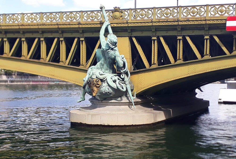 La Seine au fil des neuf ponts du 16e