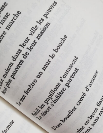 Le mot fenêtre un mur le bouche, page tirée du recueil de Paul Eluard Poésie ininterrompue, 1946 @J.Barret